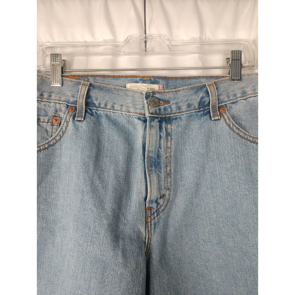 Levi's 550 light blue shorts